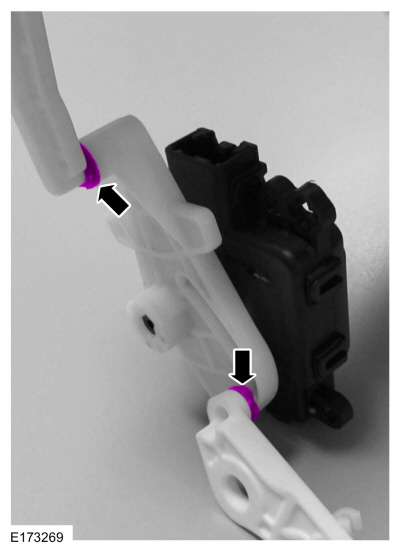 Ford Fusion. Passenger Side Temperature Door Actuator. Removal and Installation